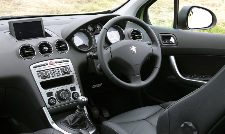  Peugeot 308 2007 года  (фото 92 из 125)
